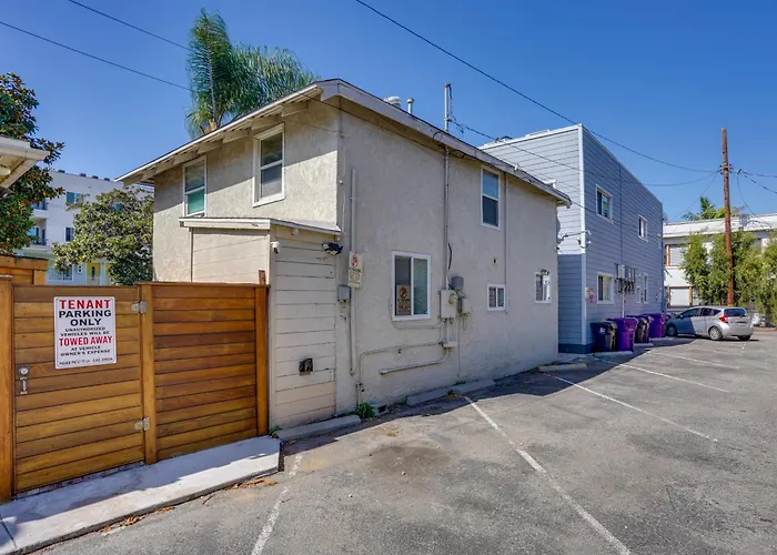 Fully Remodeled Downtown Long Beach Home!