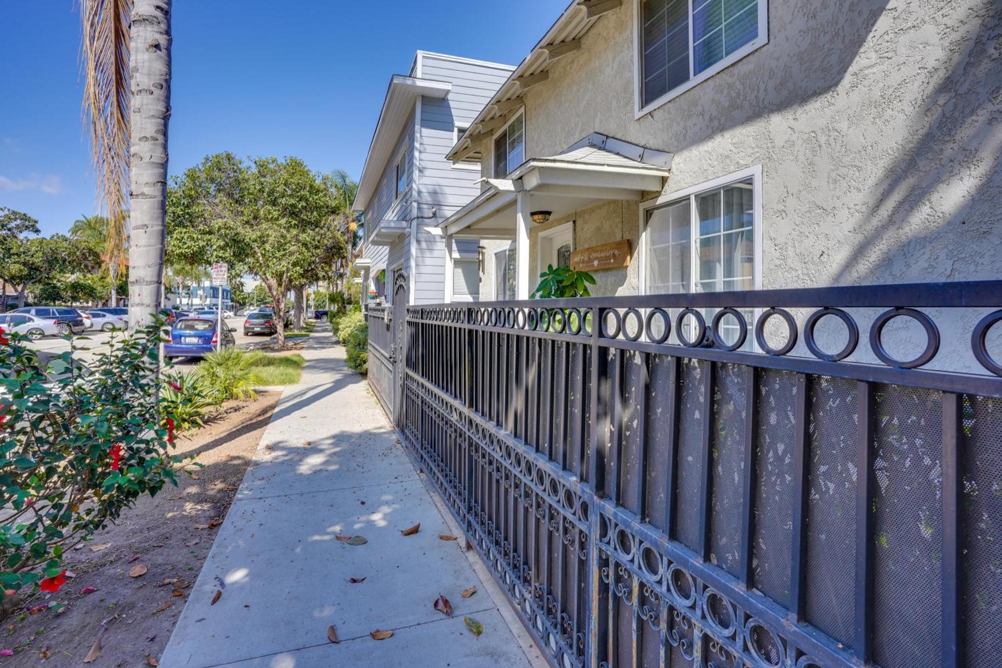 Fully Remodeled Downtown Long Home! * Long Beach